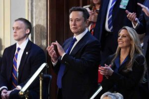 Elon Musk United aereo Starlink W Fi