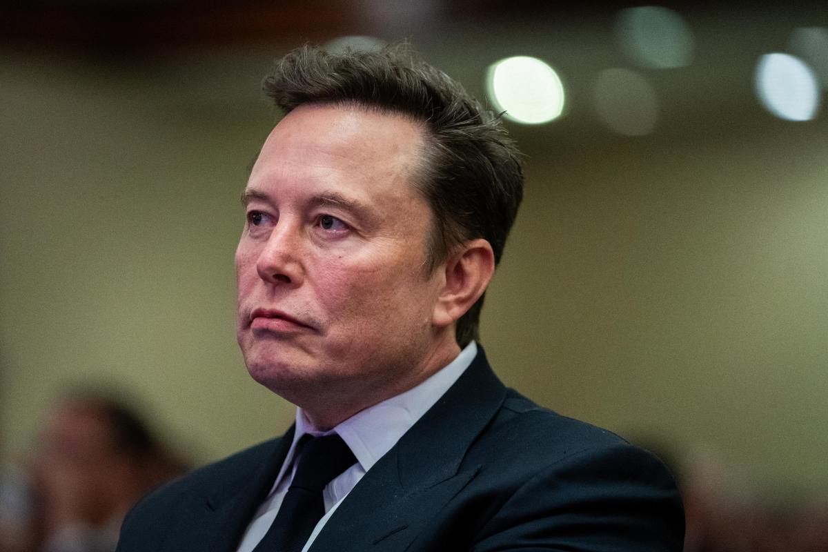 Tesla Elon Musk addio showroom