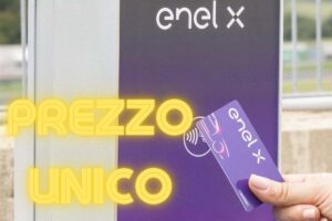 Enel X Way ricarica colonnina elettrica