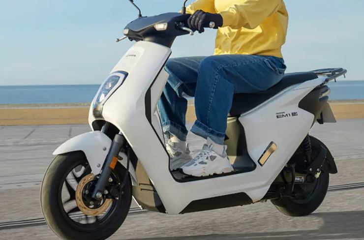 Honda EM1 scooter elettrico novità
