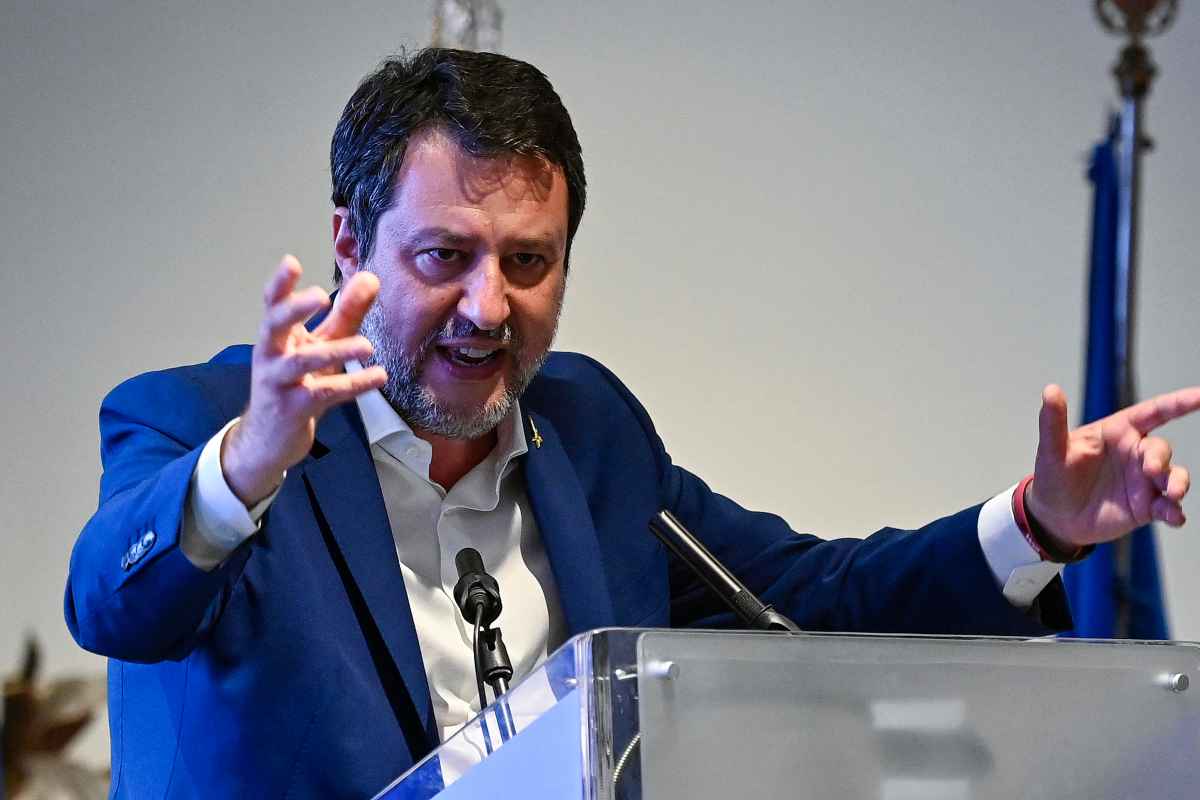 Matteo Salvini Bollo auto superbollo