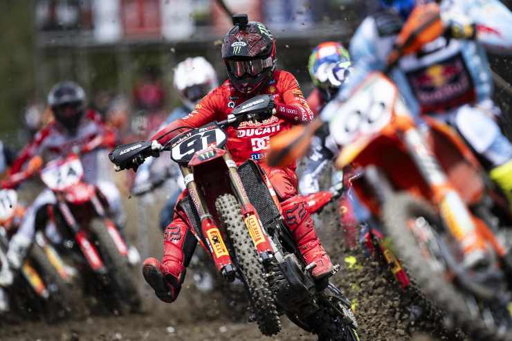 Motocross morte giovane ragazzo pilota Friuli lutto