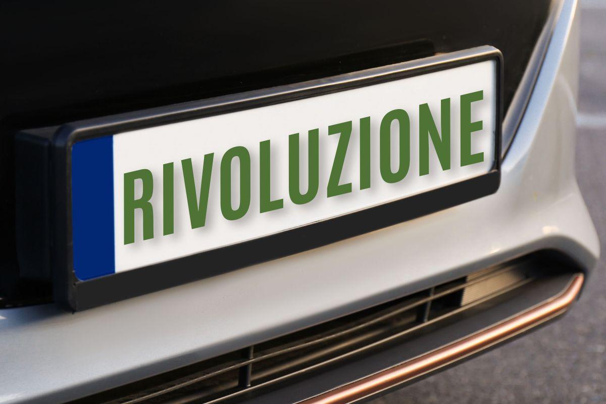 Lettera H targa auto addio G