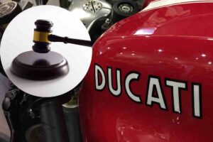 ducati asta martelletto