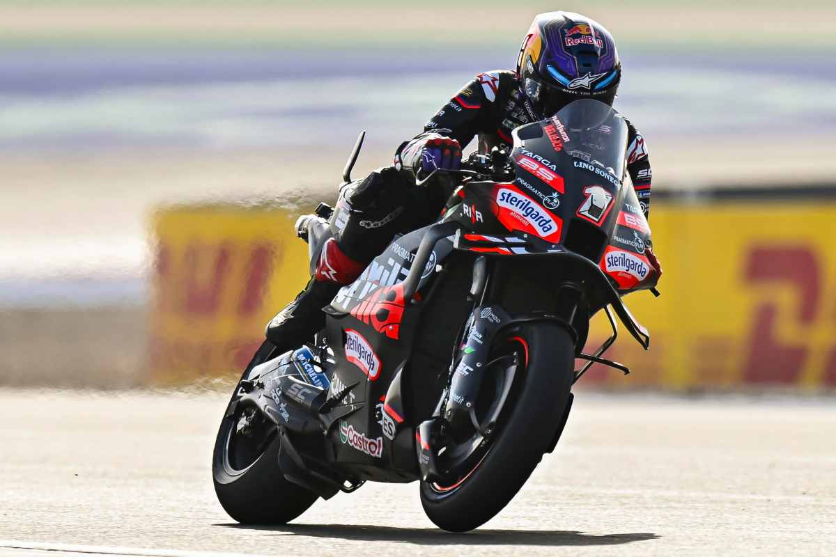 Martin in pista con l'Aprilia