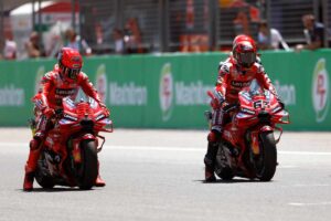 Marquez e Bagnaia in pista