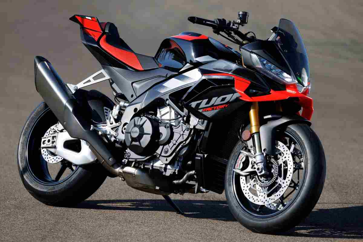 Aprilia Tuono V4 Factory