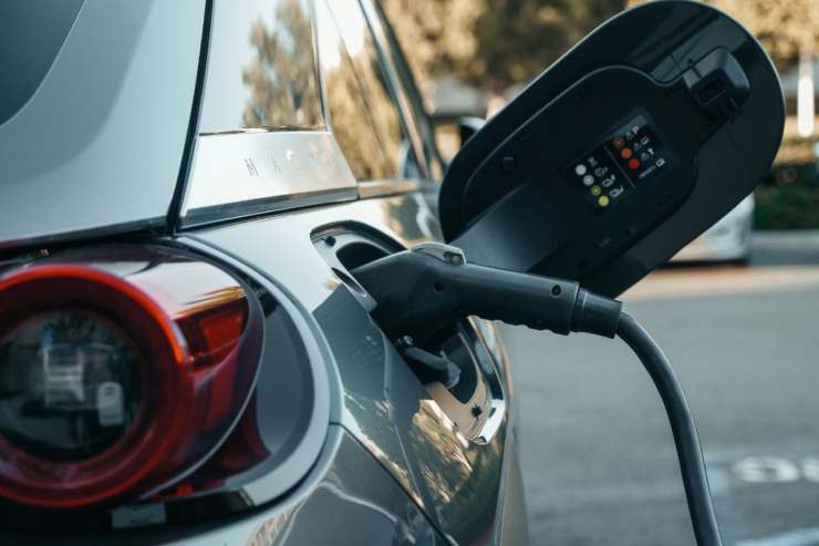 Batteria auto litio sodio novità Cina