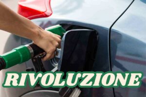 Auto elettrica ricarica Curb Charger novità Rheinmetall