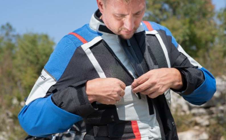 Moto cento euro Held Hakuna Matata 3