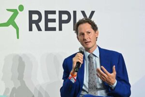 John Elkann Stellantis vendita