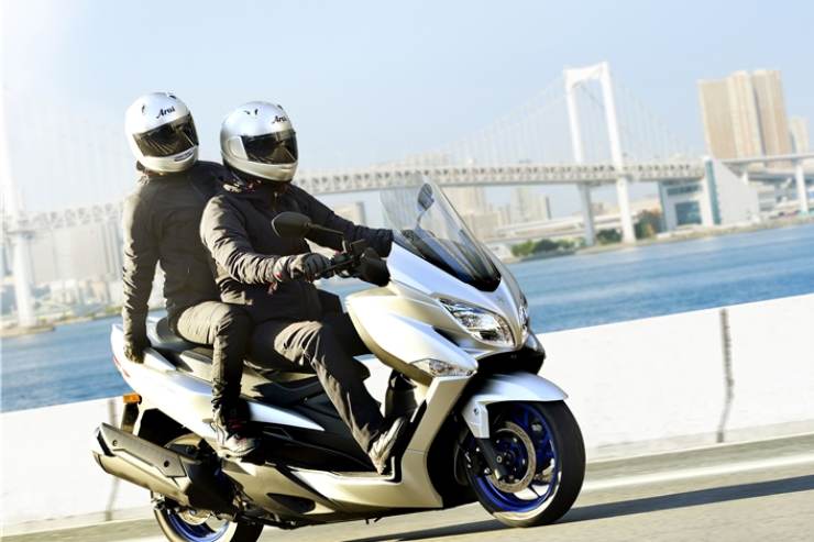 Suzuki Burgman 400 Yamaha Tmax anti