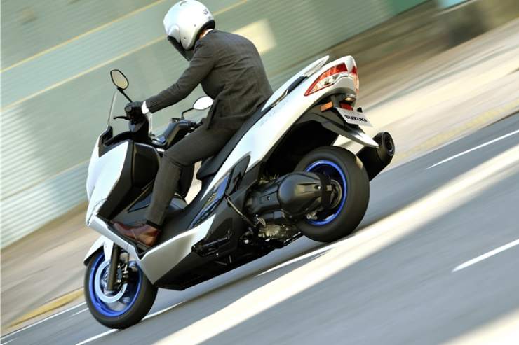Suzuki Burgman 400 scooter usato