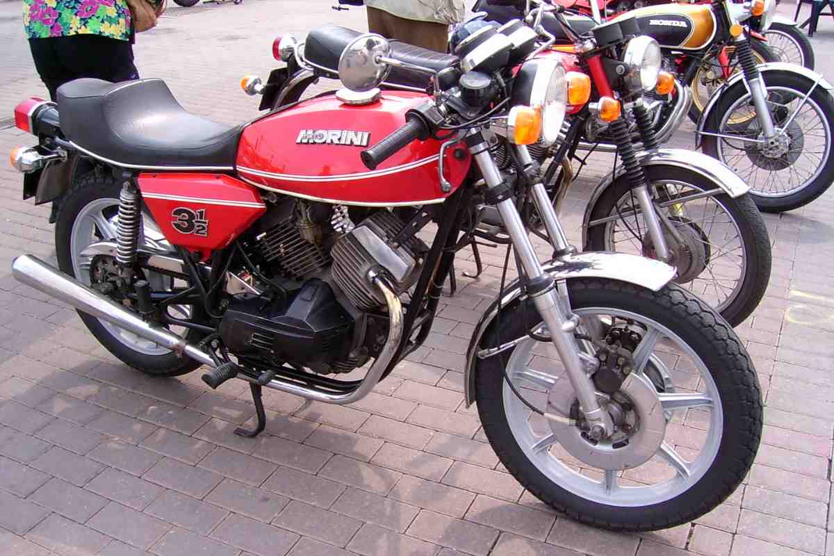 Dietro Moto Morini