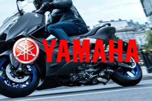Yamaha Tmax Tech Max maxi scooter sconto