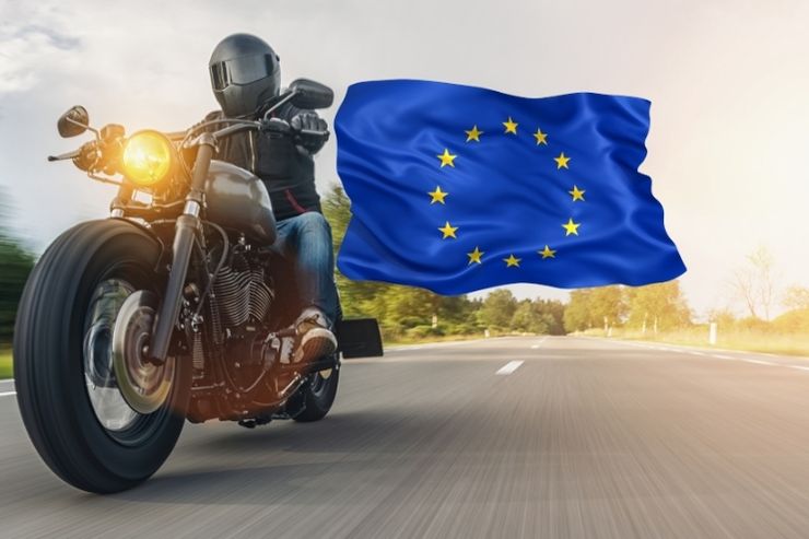 Il casco non basta in tutti i Paesi UE: ecco tutte le norme