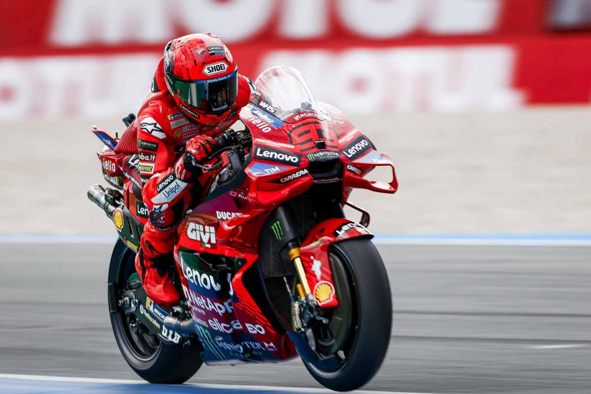 Marquez in pista con la Ducati