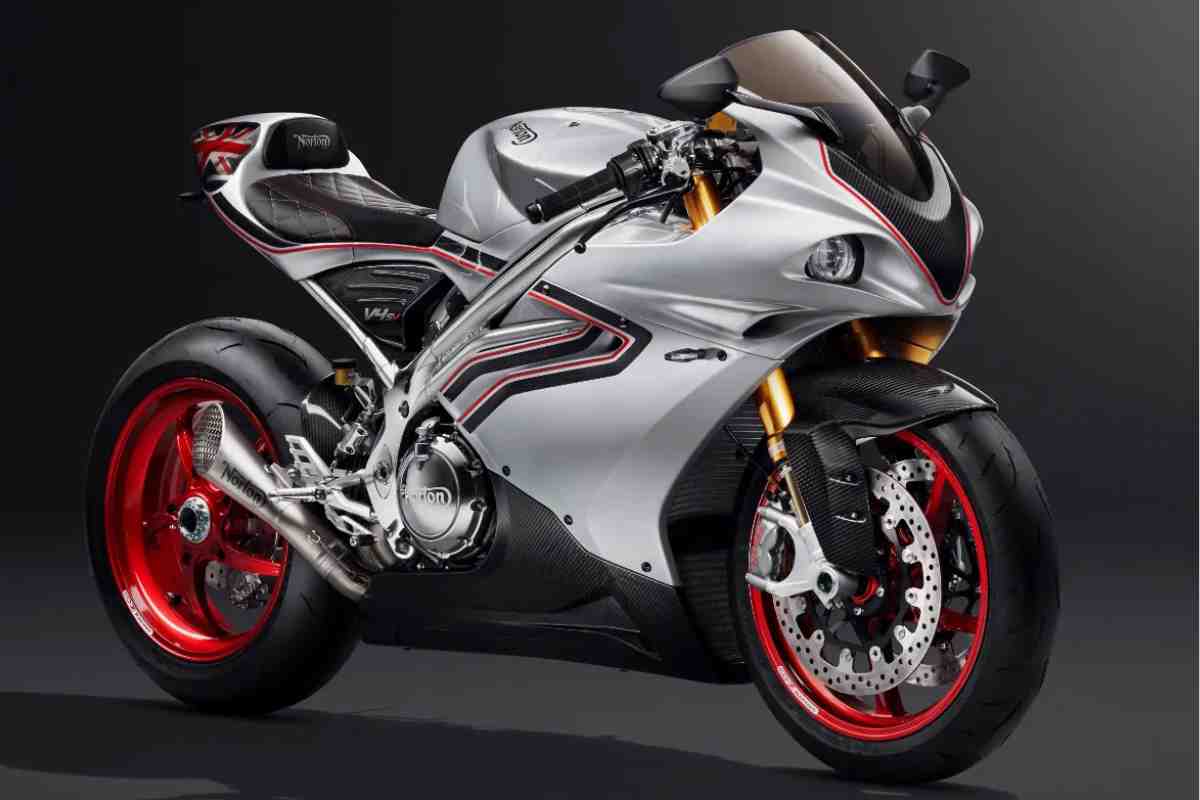 Sfida a Ducati Panigale