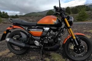TVS Ronin 250