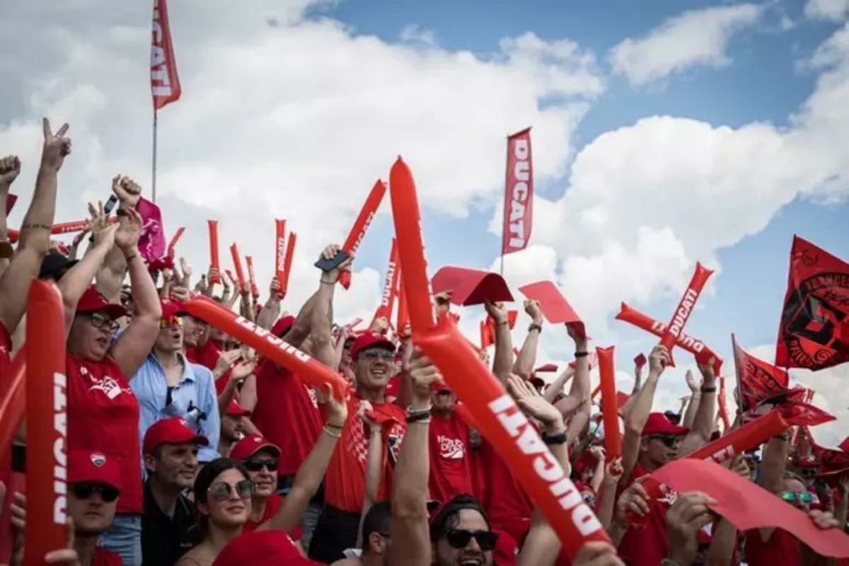 Torna la Tribuna Ducati, i tifosi esultano