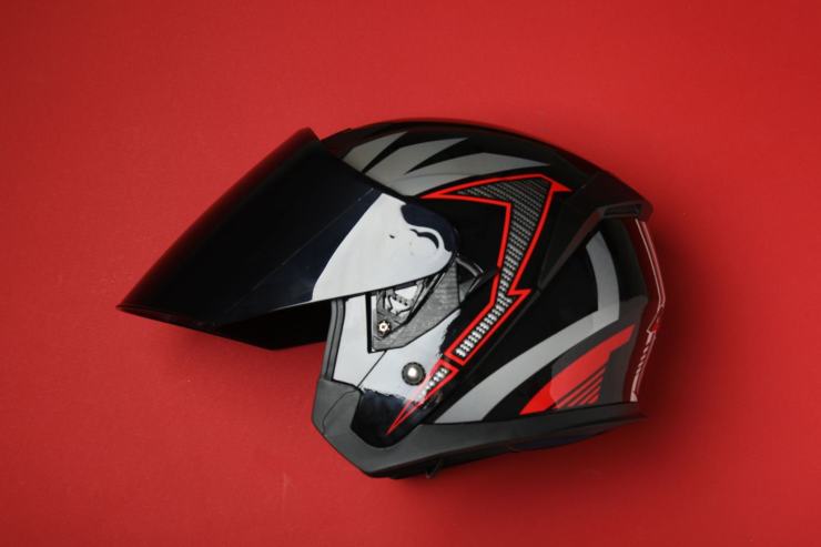 Casco moto refrigerante