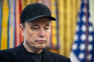 Tesla Diner Shanghai novità Elon Musk
