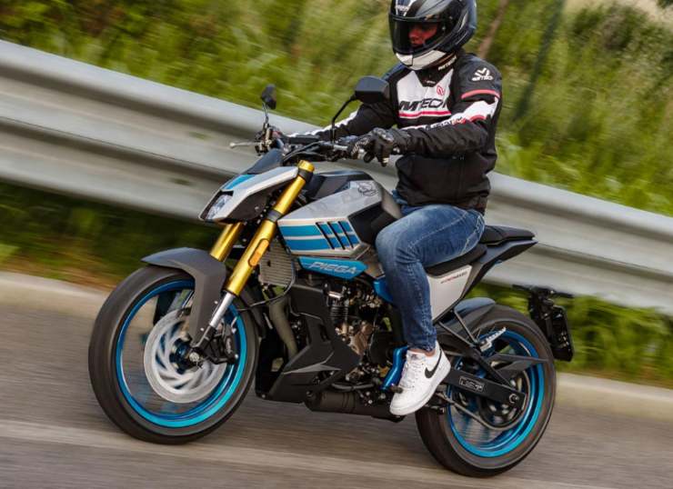 FB Mondial Piega 125 naked Italia