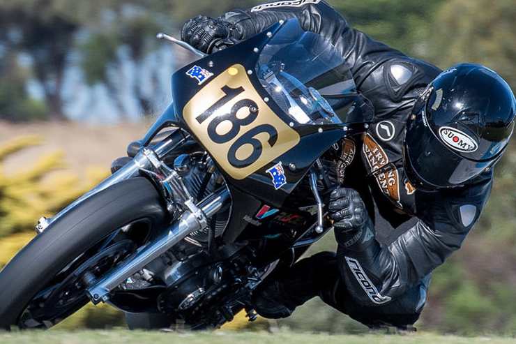 Irving Vincent moto secolo