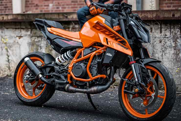 KTM 390 Duke moto novità prezzo