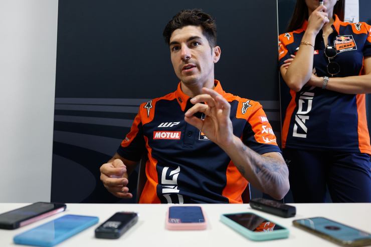 Maverick Vinales Razgatlioglu BMW Superbike MotoGP