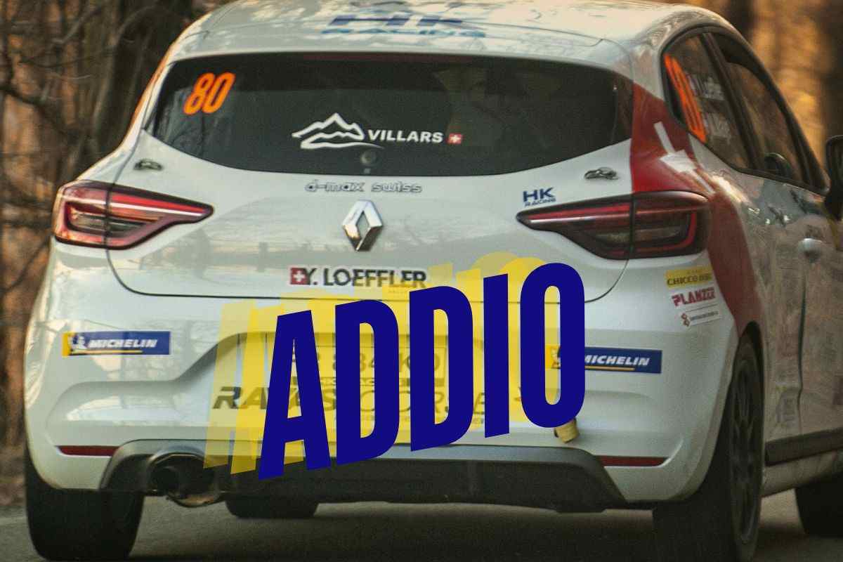 Renault Clio novità auto elettrica benzina