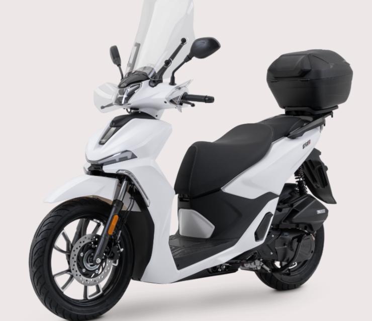 Voge Sfida SR16 novità scooter
