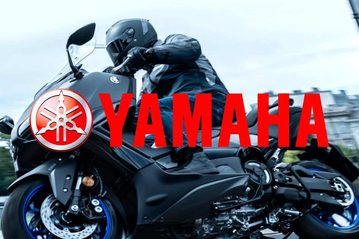 Yamaha Tech Max scooter maxi