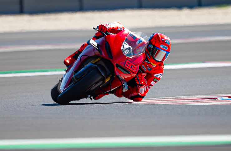 Marc Marquez caduta senza conseguenze