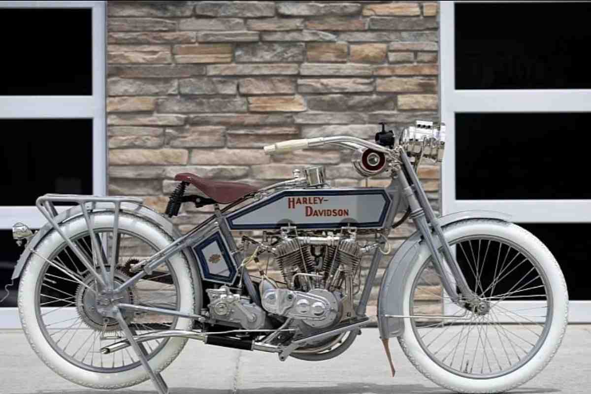 Harley Davidson assurda