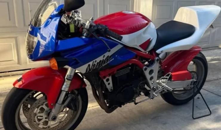 AK1 Racer novità moto