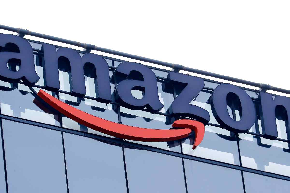 amazon logo