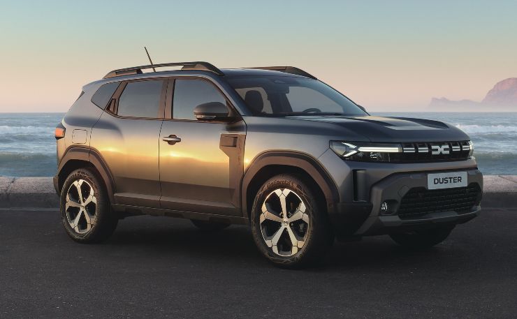 Dacia Duster novità SUV occasione Avenger