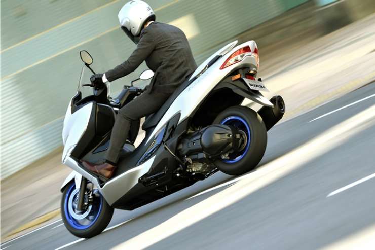 Maxi scooter Suzuki Burgman 400