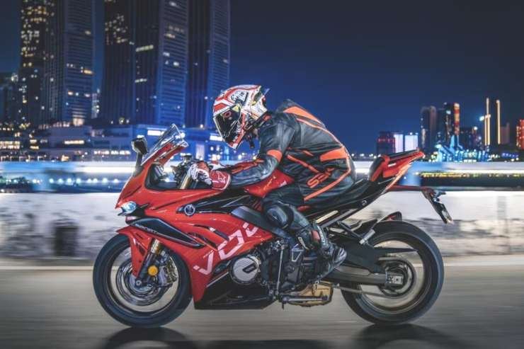 Moto 4 cilindri novità Voge RR500S