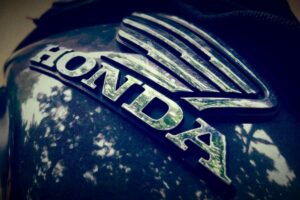 Il marchio Honda sulla moto