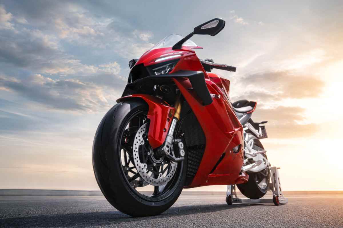 moto cina
