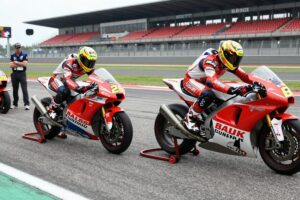Superbike, Bayliss: la storica battaglia ad Imola 2002
